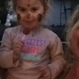 Meet your Posher, Cyndi